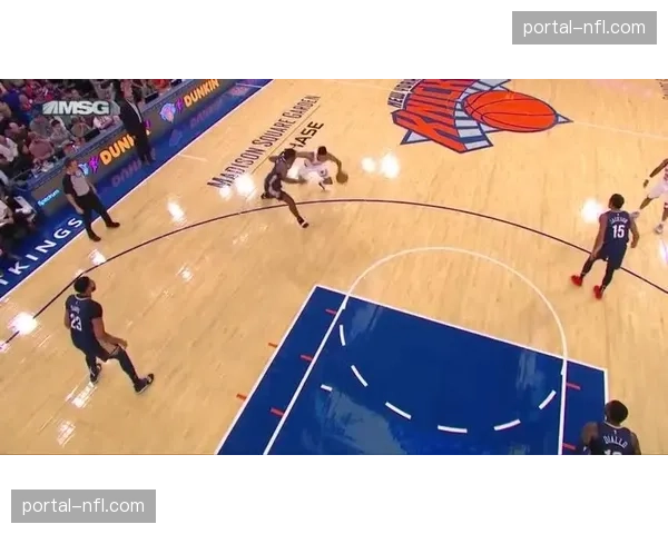 “诺丁汉森林确认将变阵三中卫，旨在加强禁区内在应对对手传中时的防守人数优势”