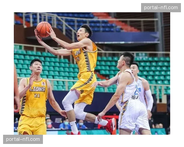 沈梓捷能否限制胡金秋?深圳对阵广厦的内线对决前瞻 沈梓捷能否限制胡金秋?深圳对阵广厦的内线对决前瞻